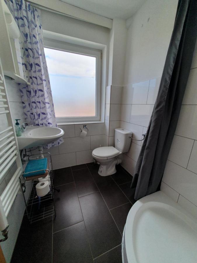 Ferienwohnung Luisa Im Haus Maarten Куксхавен Екстериор снимка