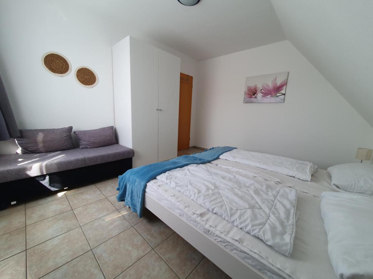 Ferienwohnung Luisa Im Haus Maarten Куксхавен Екстериор снимка